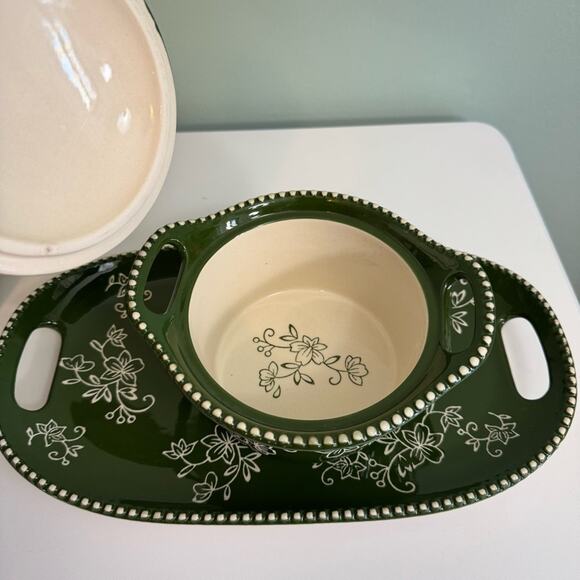 Temp-tations Green Floral Lace 4-Piece Serving Set Casserole & Platters - Picture 6 of 13